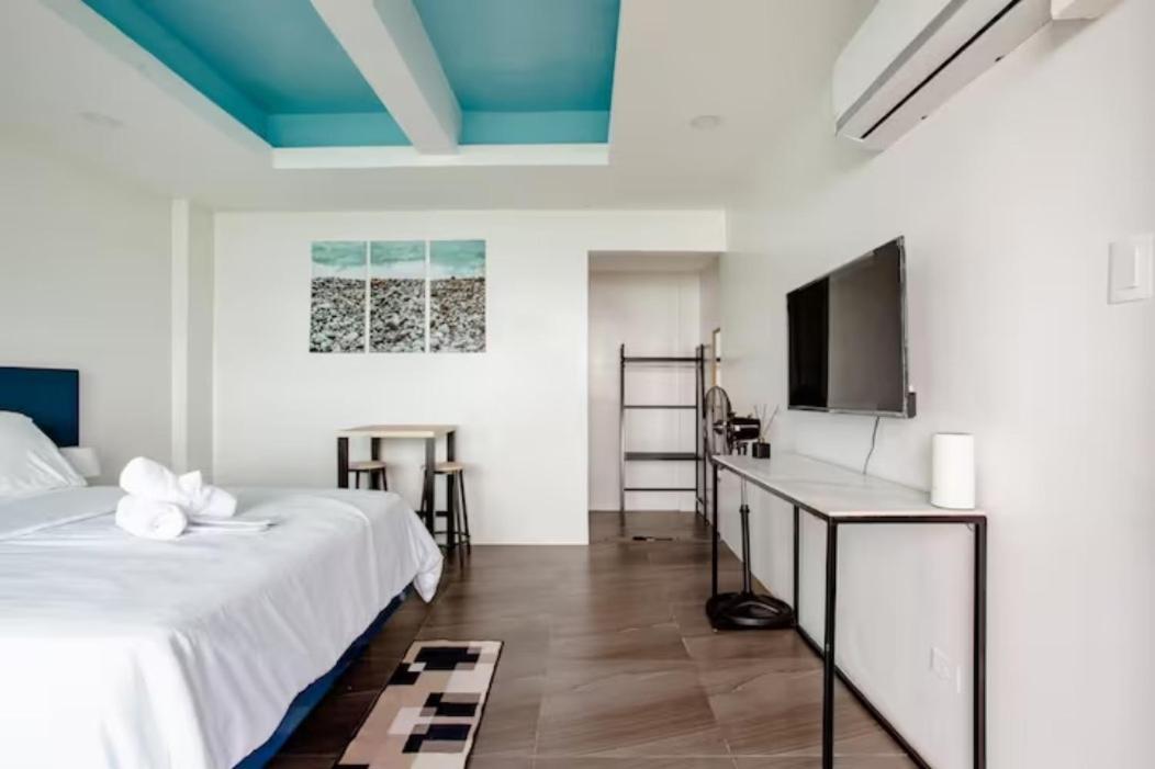 Готель Casa Noah Tagaytay City Екстер'єр фото