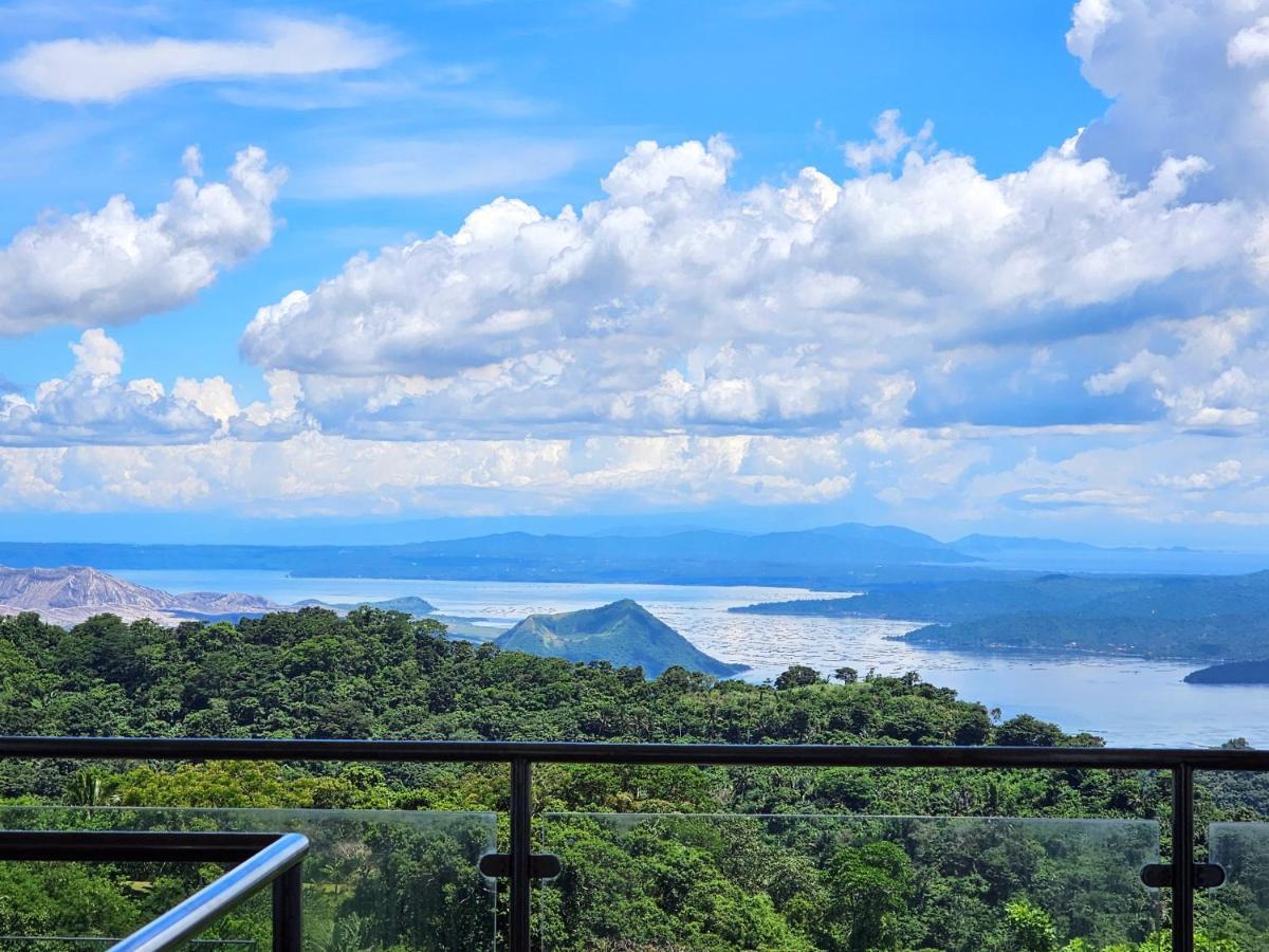 Готель Casa Noah Tagaytay City Екстер'єр фото